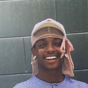 Meet your Posher, Mikayla